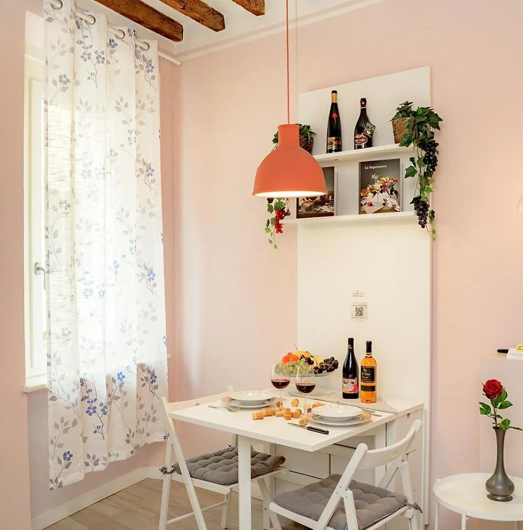 Apartment Ferienwohnung La Casa Del Vino Parma